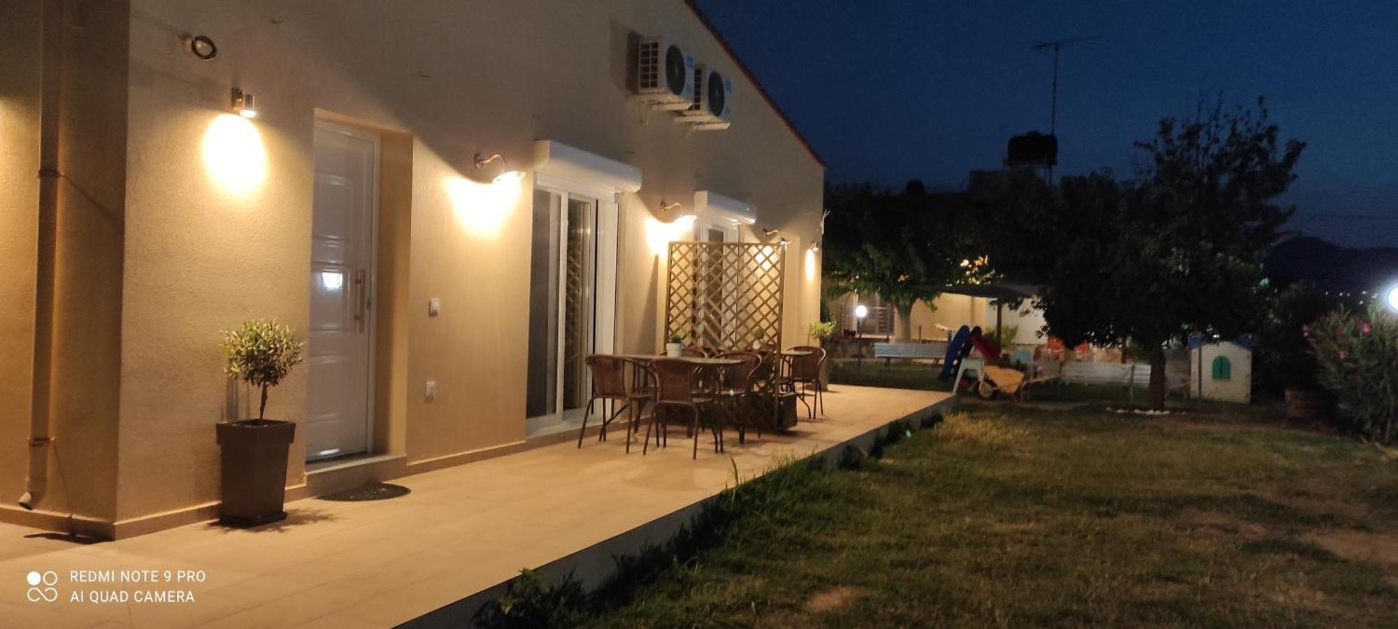 Mamanis Studios Loutra Edipsou  Exterior foto