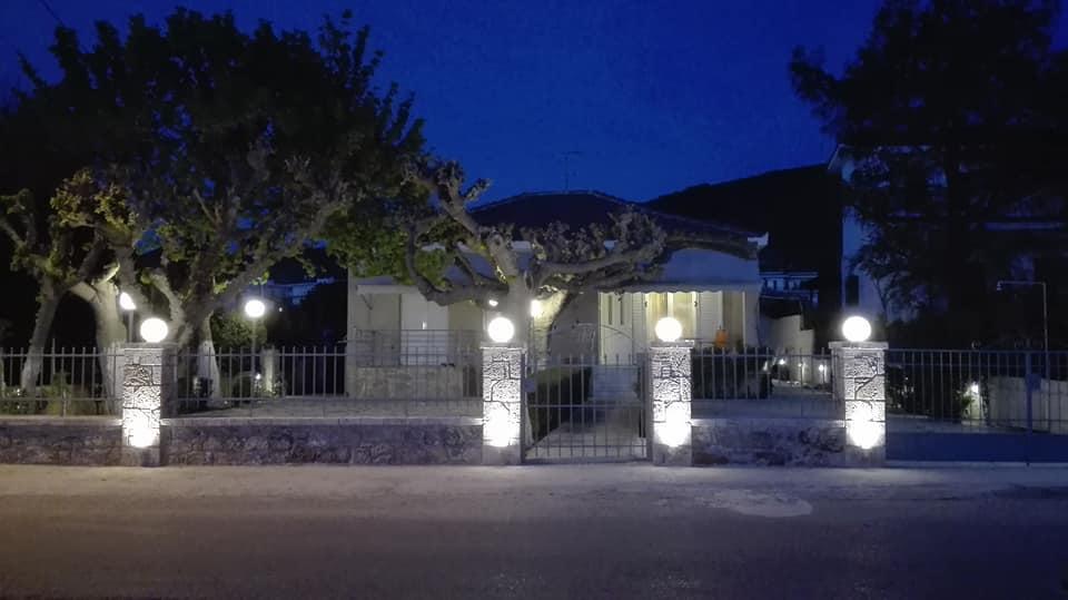 Mamanis Studios Loutra Edipsou  Exterior foto