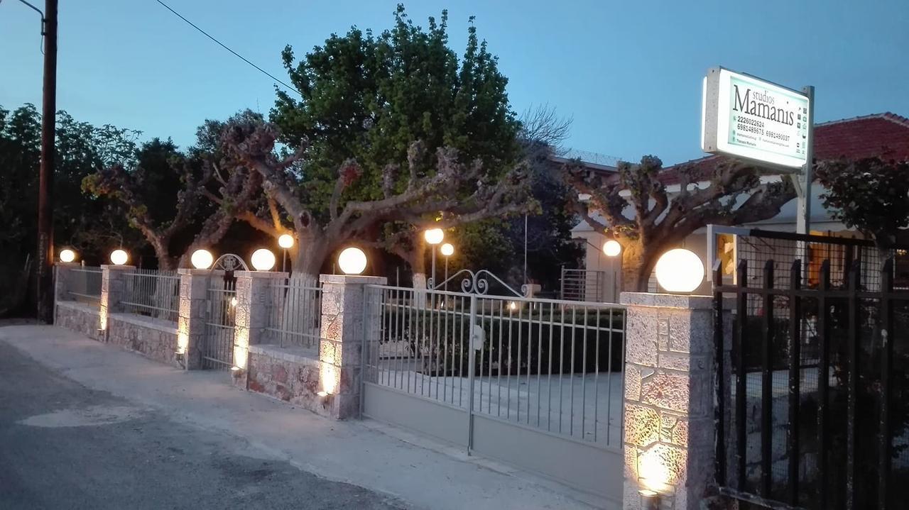 Mamanis Studios Loutra Edipsou  Exterior foto